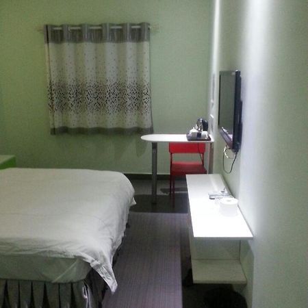 Shuiba Hotel Guangzhou Bagian luar foto