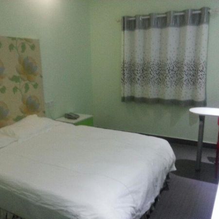 Shuiba Hotel Guangzhou Bagian luar foto